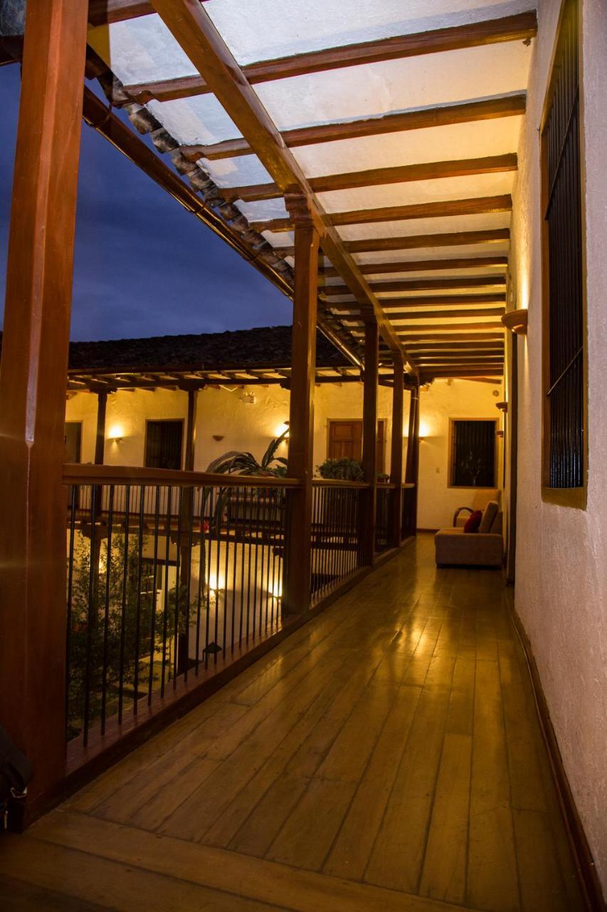 ホテル La Casona Monsante チャチャポヤス エクステリア 写真